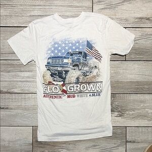 FLO GROWN Short Sleeve Crew Neck Tee